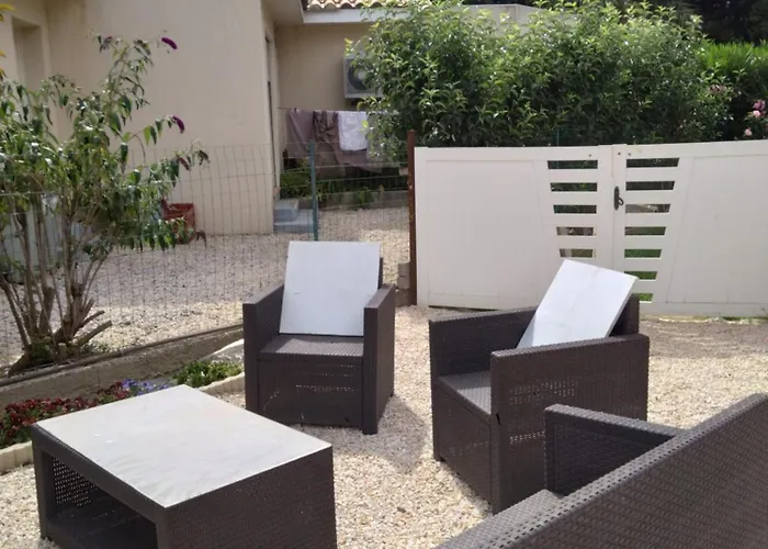 אתר קמפינג Mobilhome Catalan Nefiach